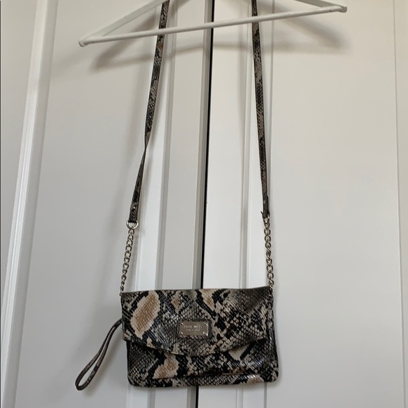 Bag - Picture 1 of 2